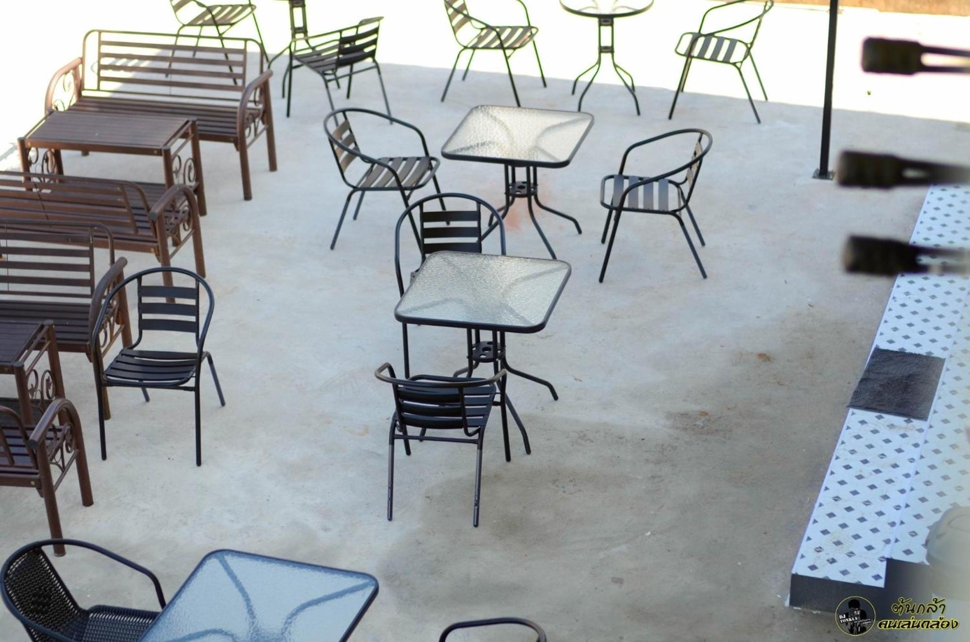 แอ่ว-ดีld Hotel&Residences Ngao Exterior foto