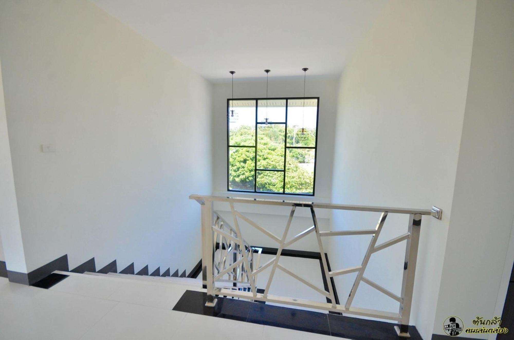 แอ่ว-ดีld Hotel&Residences Ngao Exterior foto