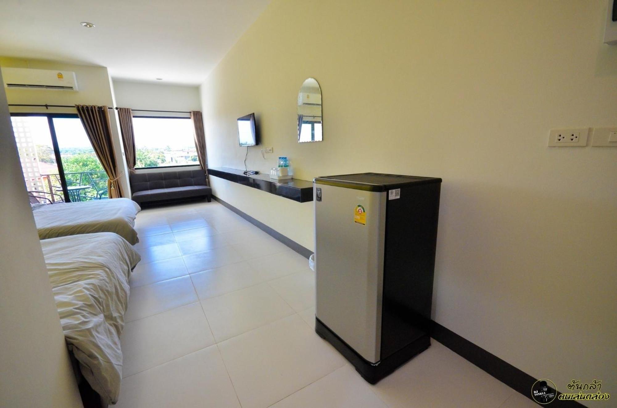 แอ่ว-ดีld Hotel&Residences Ngao Exterior foto
