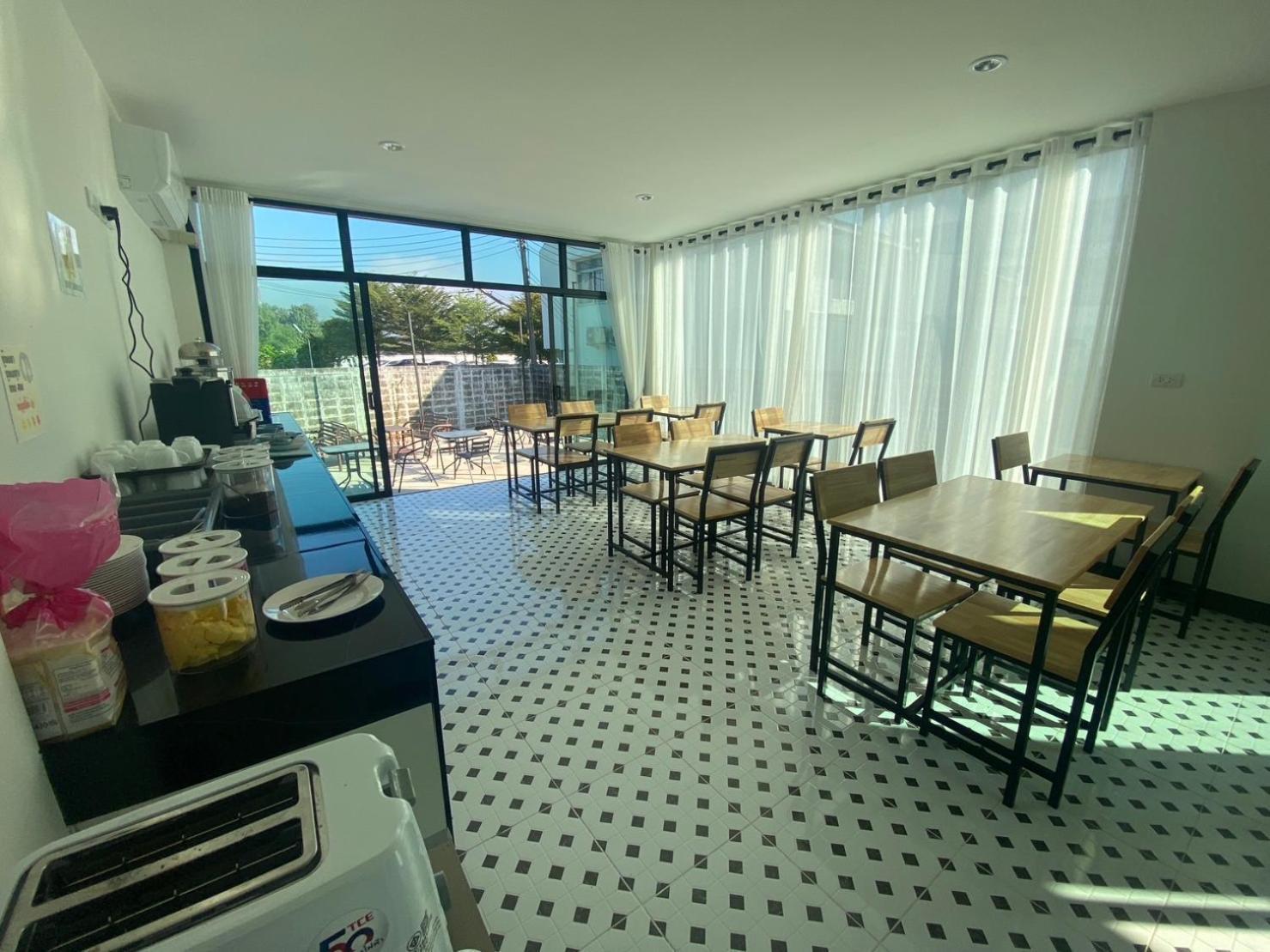 แอ่ว-ดีld Hotel&Residences Ngao Exterior foto